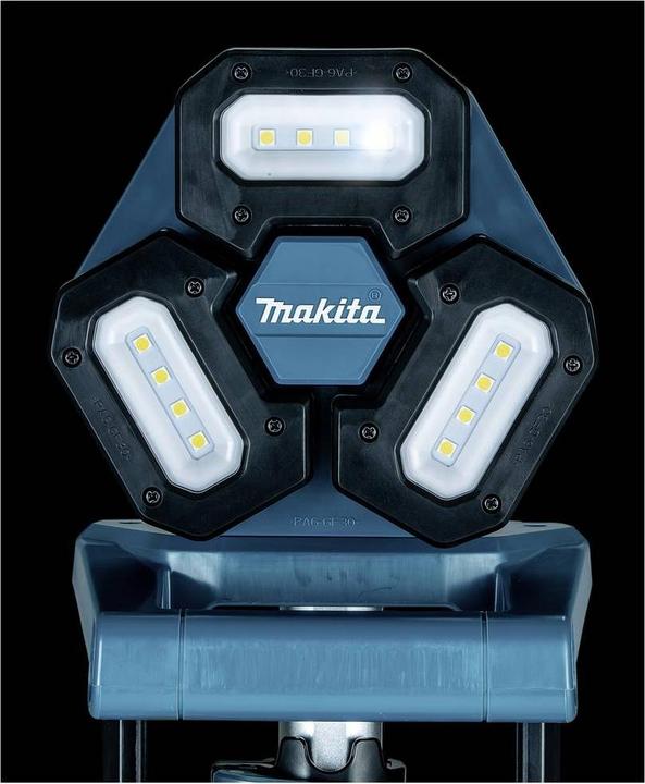Actual product image Makita DML814 (3000 lm)