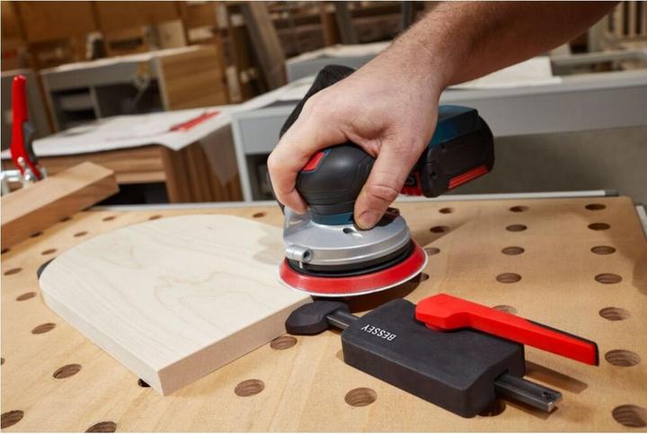 Actual product image Bessey Horizontal clamp