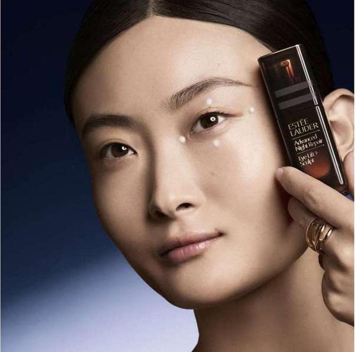 Actual product image Estée Lauder Advanced Night Repair Eye Lift + Sculpt (Night, 15 ml)