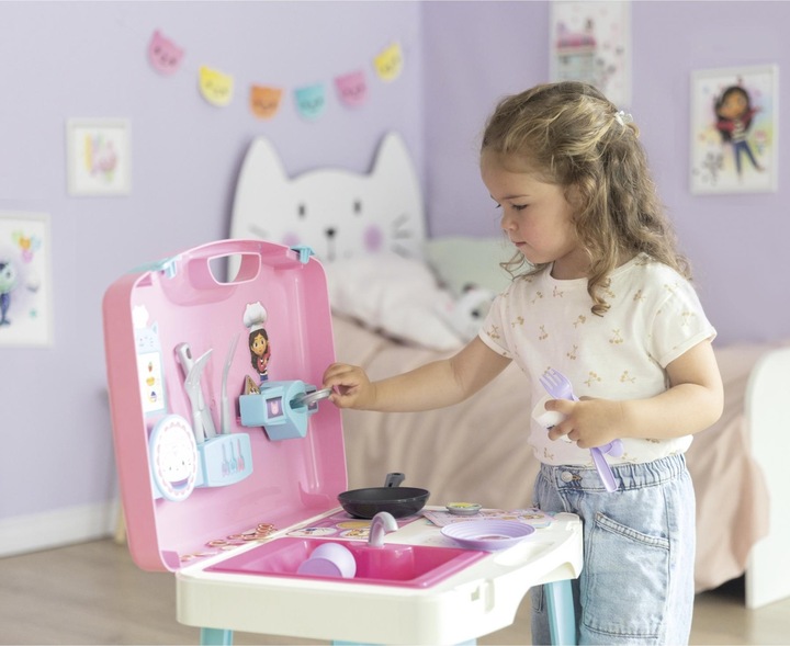 Produktbild Smoby Gabby's Dollhouse Mobile Spielküche (43 x 35 x 76 cm) – Mit 13 Zubehörteilen – für Kinder ab