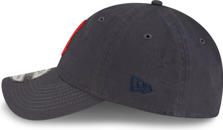Actual product image New Era 9Twenty Strapback Boston Red Sox
