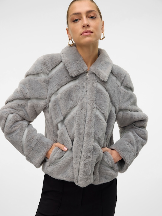 Image du produit Vero Moda VMSONJALUIS Veste en fausse fourrure (XS)