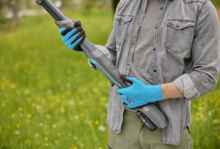 Actual product image Gardena Battery Telescopic Pruning Shears HighCut 360/18V P4A Ready-To-Use