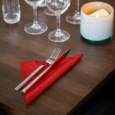 Actual product image Tork 477861 Papierserviette Rot 150 Stück(e) (150 pcs., 33 x 33 cm)