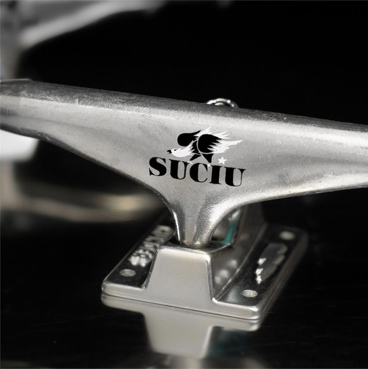 Actual product image Thunder 147 HI Hollow Lights Suciu Set (8")