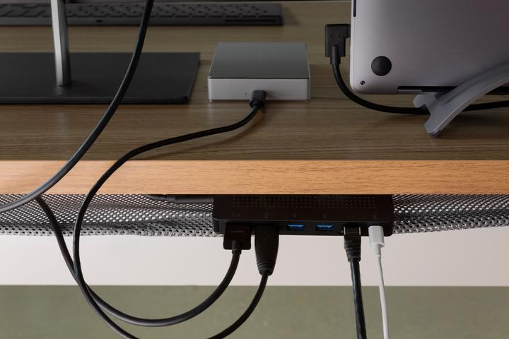 Produktbild TwelveSouth StayGo (USB-C, 8 Ports)