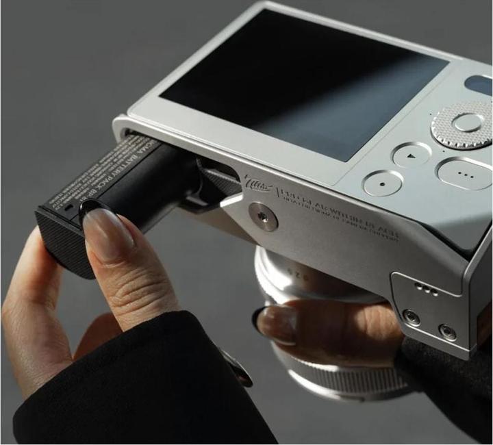 Produktbild Tilta Mounting Baseplate with Wooden Grip for Sigma BF (Diverses Video Zubehör)