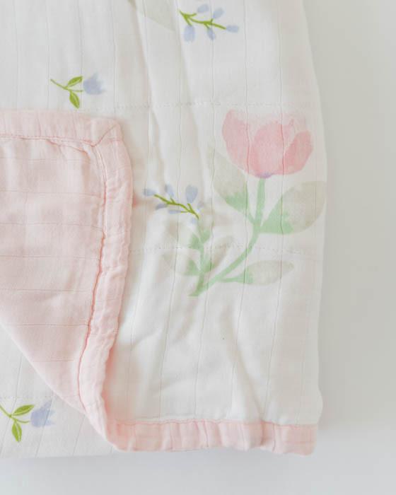 Actual product image little unicorn Deluxe Muslin Quilt (120 x 120 cm)