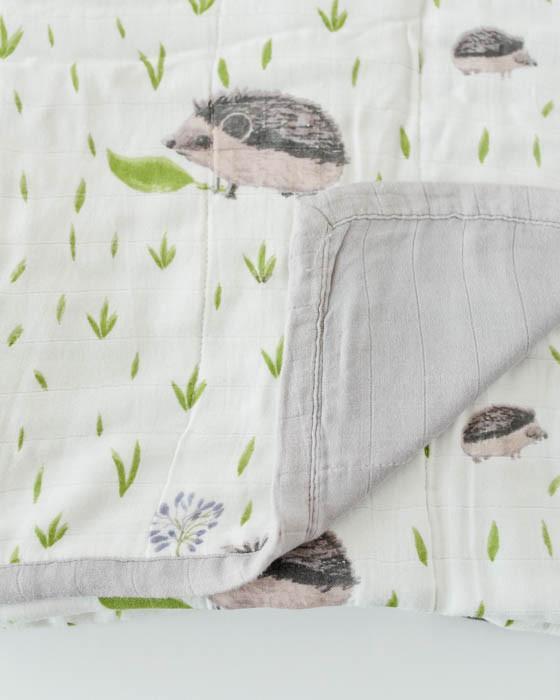 Actual product image little unicorn Deluxe Muslin Quilt (120 x 120 cm)