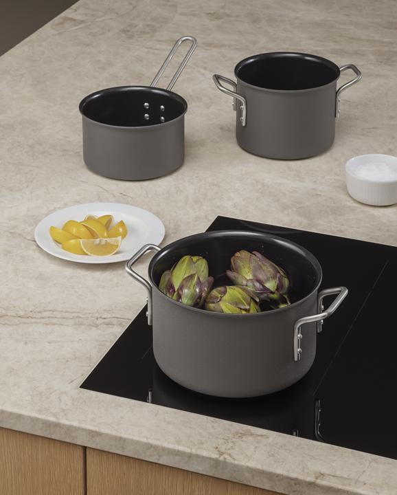 Actual product image Eva Solo Eva Trio - Grey Line Cookware Set - Grey - 1.8 l, 2.5 l, 3.8 l (Aluminium)