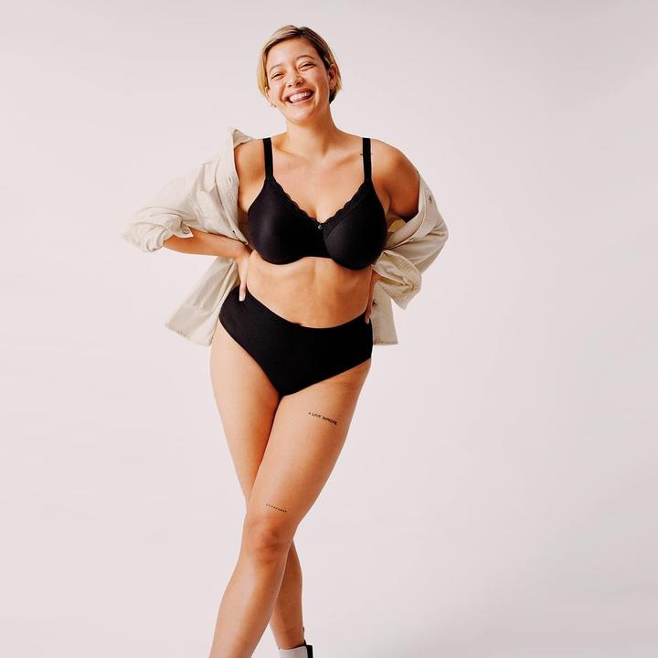 Image du produit Chantelle Soutien-gorge confortable à bonnets moulés et couverture intégrale (90 G)