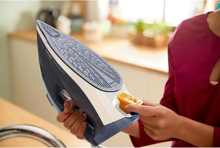 Produktbild Philips Dampfbügeleisen (250 g/min)