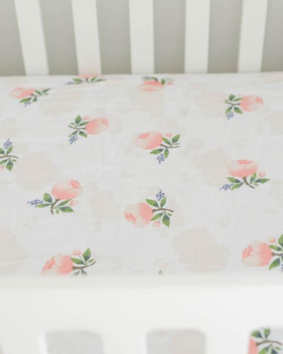 Produktbild little unicorn Brushed Crib Sheets Watercolor Rose (70 x 140 cm)