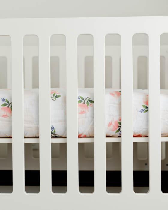 Produktbild little unicorn Brushed Crib Sheets Watercolor Rose (70 x 140 cm)