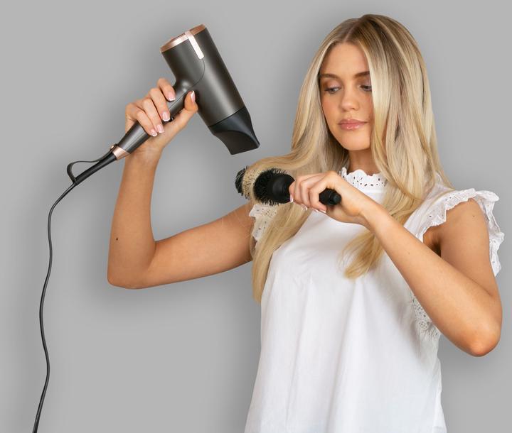 Actual product image Remington D6077 Hair Dryer ONE Dry & Style