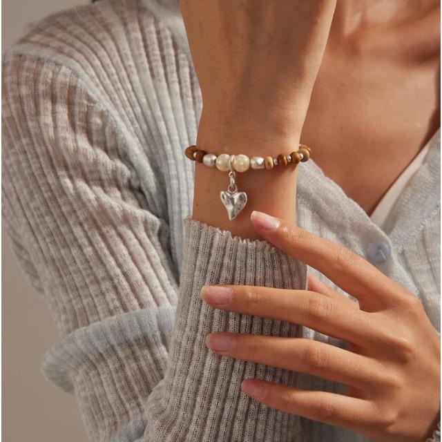 Produktbild Andreani Armband aus echtem Rotem Jaspis mit Herzanhänger von (19 cm, Echtes Rotem Jaspis)