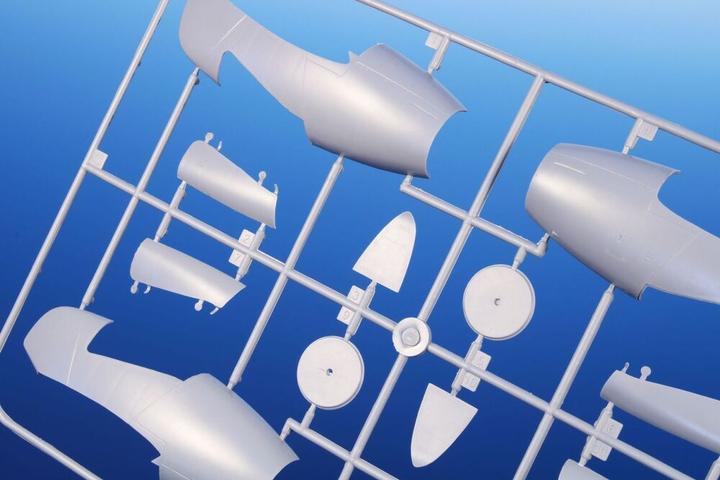 Produktbild Special Hobby Westland Whirlwind FB MK.I ‘Fighter-Bomber’ Hi-tech kit 1/32