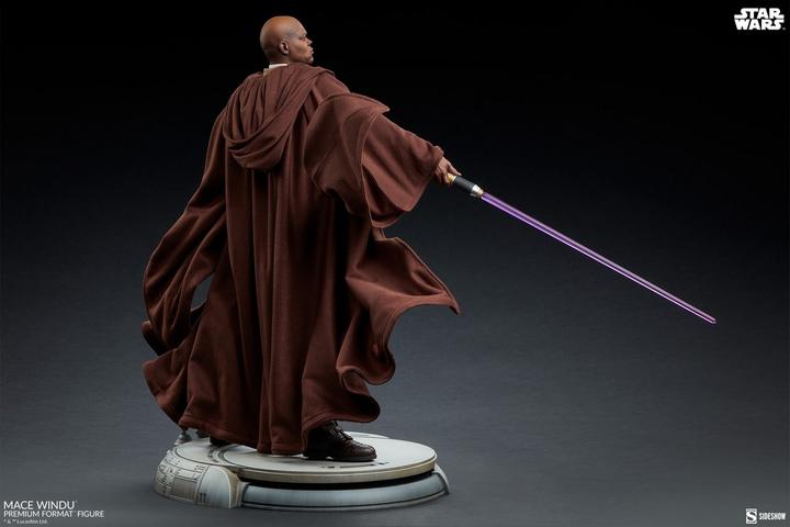 Actual product image Sideshow Star Wars Episode III statuette Premium Format Mace Windu 53 cm