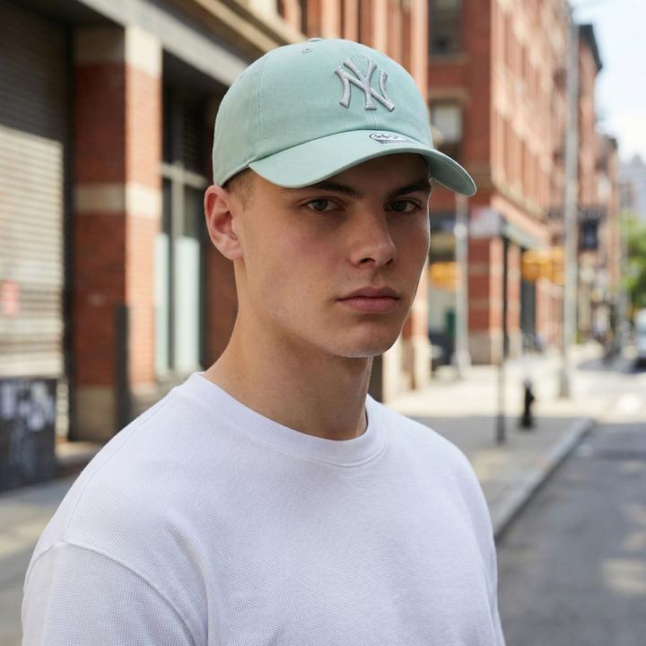 Actual product image 47 Brand Strapback Cap - Clean Up New York Yankees Jade (One size)