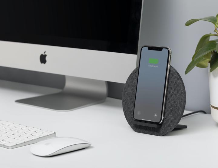 Actual product image Native Union Dock (10 W)