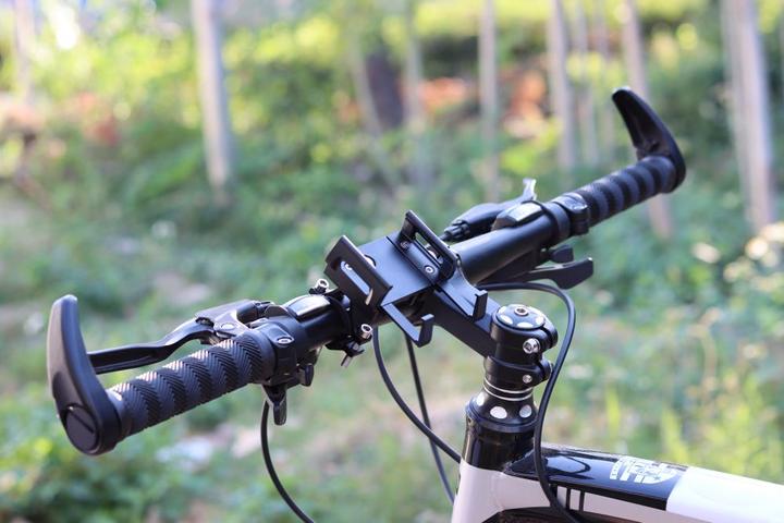 Produktbild Homava Universal Aluminium Telefonhalter für Scooter & Bike