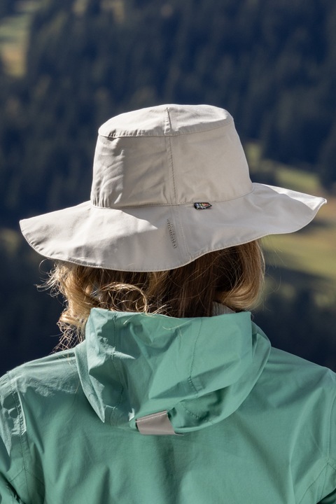 Actual product image Rukka Pucket Hut (S/M)