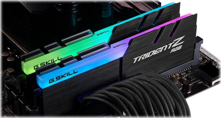 Produktbild G.Skill Trident Z RGB (2 x 32GB, 4400 MHz, DDR4-RAM, DIMM)
