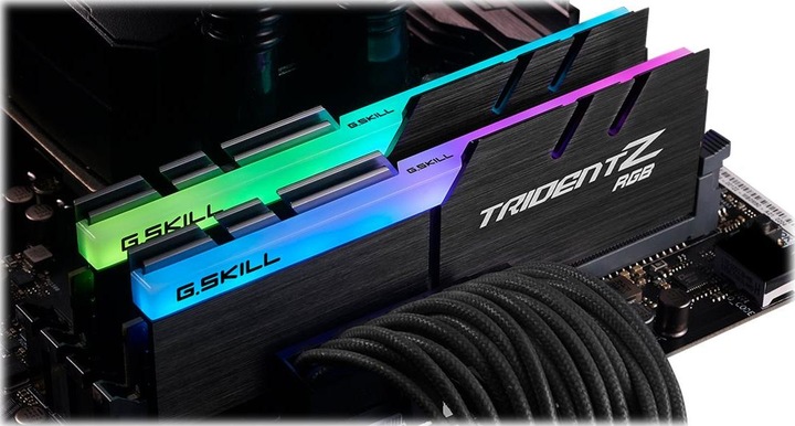 Produktbild G.Skill Trident Z RGB (2 x 32GB, 4400 MHz, DDR4-RAM, DIMM)