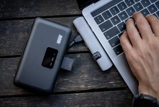 Produktbild Newell LCD dual-channel charger with power bank and SD card reader for NP-W126 batteries for (Kamera Akku Ladegerät)