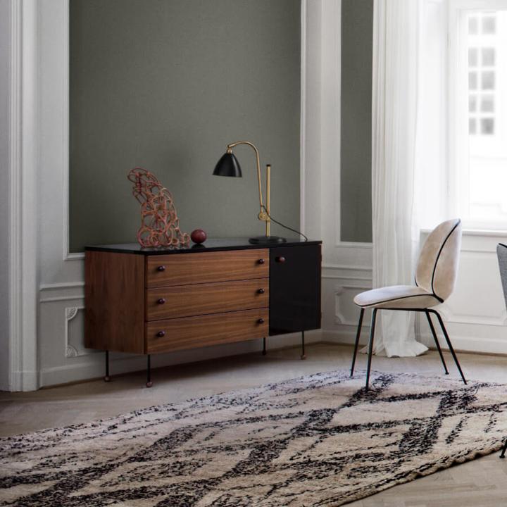 Actual product image Gubi Bl1 Table Lamp table lamp (470 lm, E14)