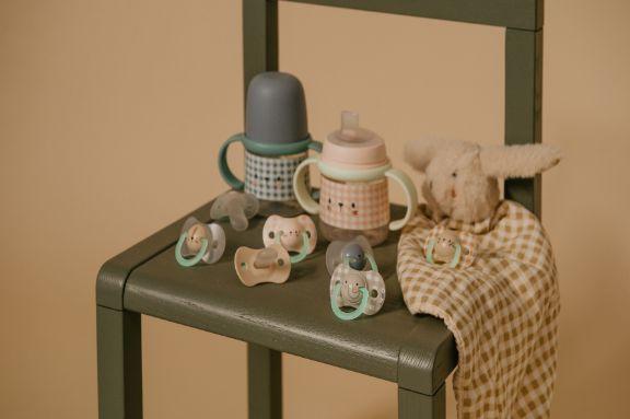 Image du produit Suavinex Sucette symétrique SX Pro jour/nuit 0-6M lapin (jusqu'à 6 M.)