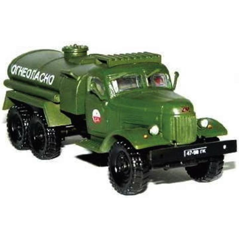 Trumpeter Russischer Tank-LKW ZIL-157 (01102)