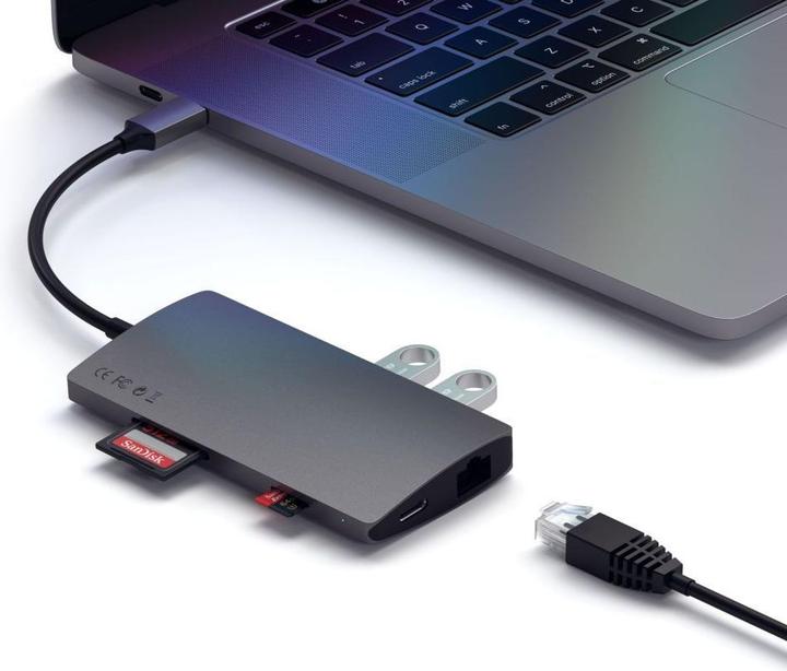 Actual product image Satechi ST-TCMA2M (USB-C, 8 ports)