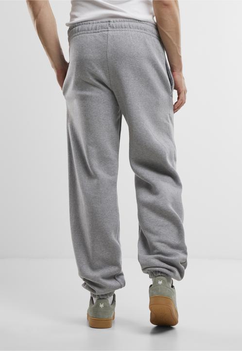 Actual product image Urban Classics Basic loose jogging trousers (M)
