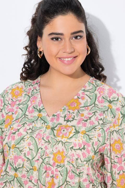 Immagine prodotto Ulla Popken Blusa dal taglio svasato con fiori, scollo a V e maniche a 3/4 (46, 48)
