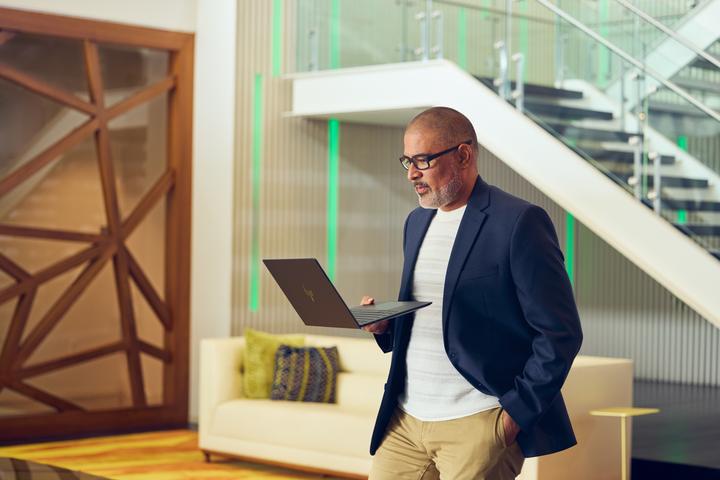 Image du produit HP EliteBook Ultra G1i (14", 1000 Go, 32 Go, DE, Intel Core Ultra 7 258V)