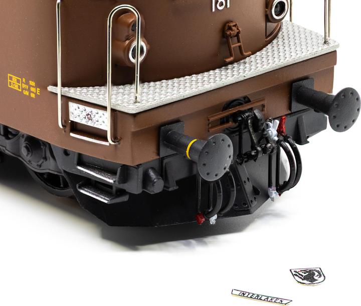 Actual product image Rivarossi BLS electric locomotive Re 4/4 181 Interlaken long version Ep. IV (Track H0)