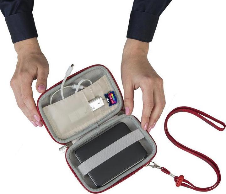 Actual product image Rivacase Riva Case Davos 9101
