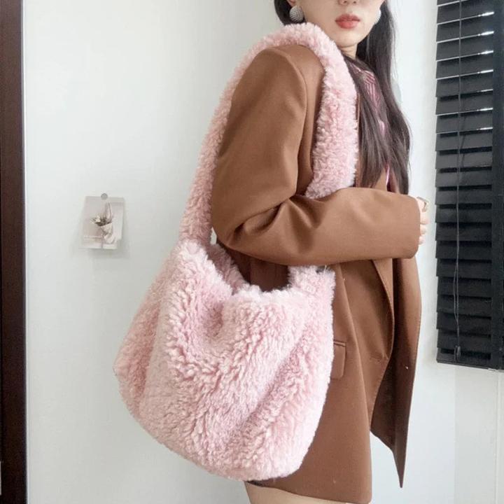 Actual product image Only-Bags.Store Weiche Plüsch-Umhängetaschen aus künstlicher Schafwolle, Umhängetasche mit grossem Fassungsvermögen