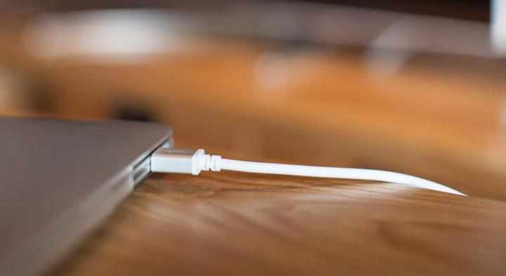 Produktbild Moshi High Speed HDMI Kabel Alu/Weiss (2 m)