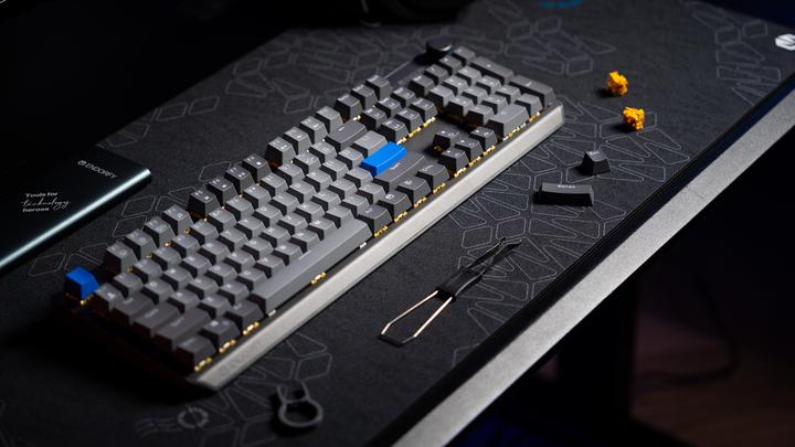 Produktbild Endorfy Thock V2 (US, Kabelgebunden, Kabellos)