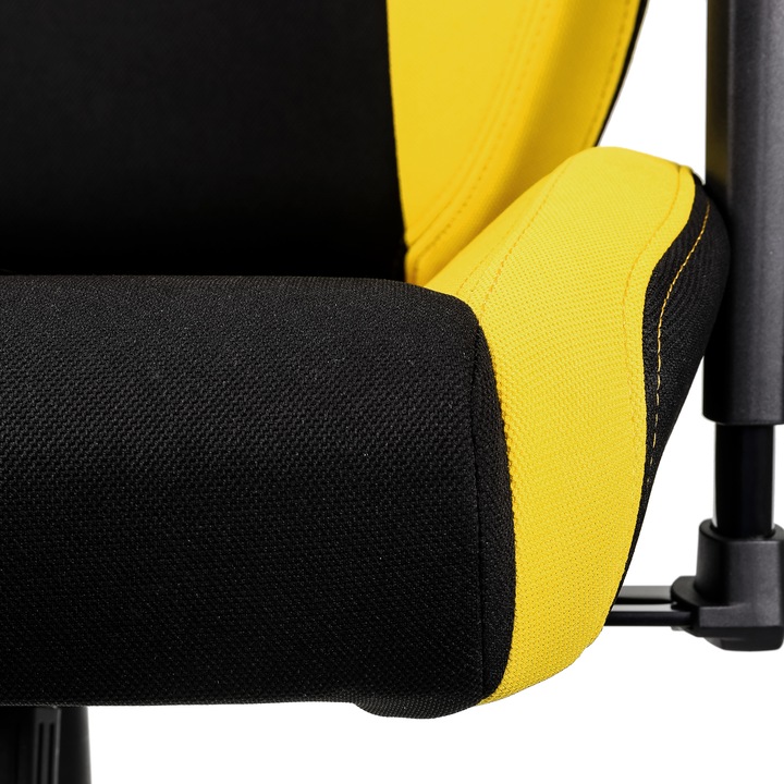 Actual product image Nitro Concepts S300