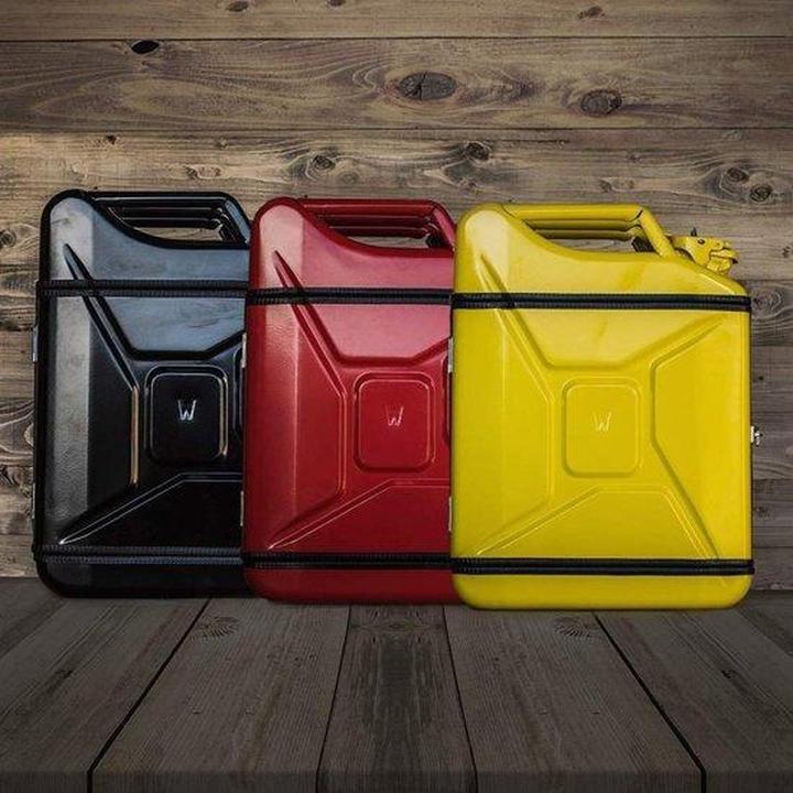 Immagine prodotto Mikamax Jerrycan Mix Drink Bar 20L - Whiskey Bar - Bar mobile - Bar in lattina di benzina - Verde - 20 Li