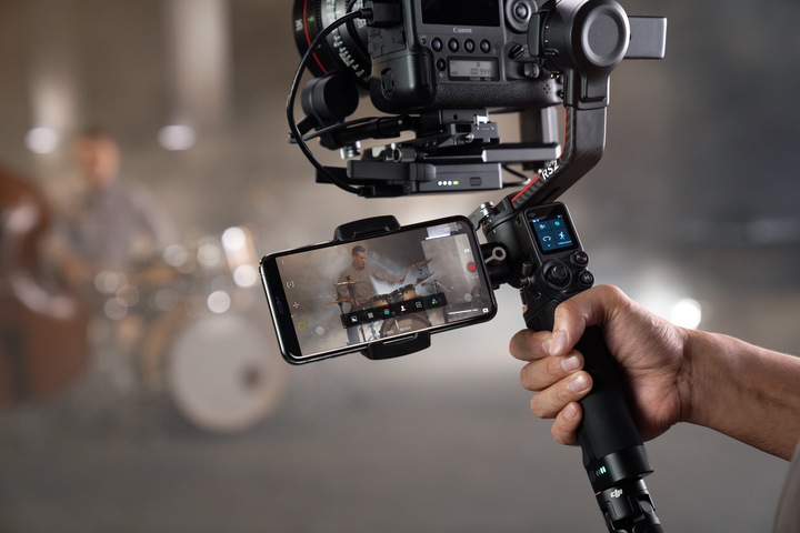 Image du produit DJI RS 2 (Appareil photo reflex, Appareil photo à objectif interchangeable, 4.50 kg)