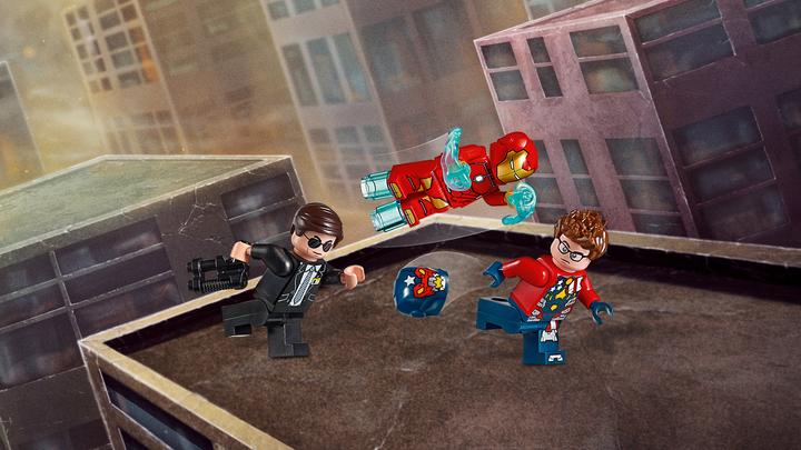 Image du produit LEGO Marvel Super Heroes Iron Man contre Detroit Steel (76077, LEGO Marvel)