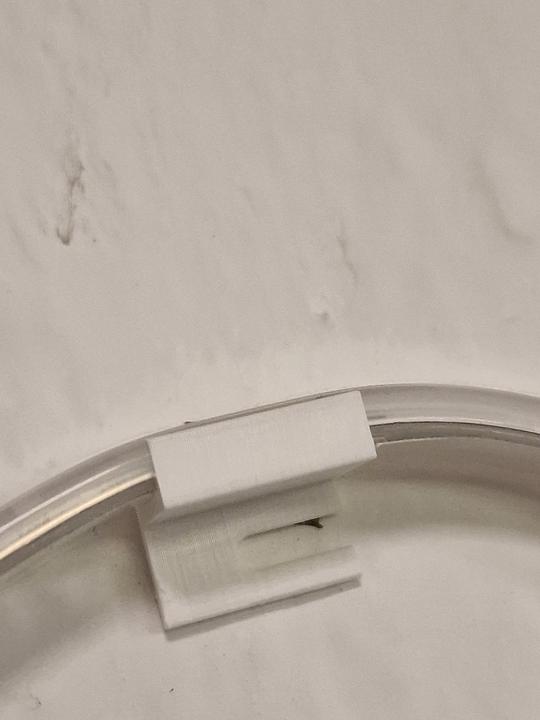 Actual product image Light Solutions Bracket for Hue Lightstrip V4 + Gradient 90° - 10pcs