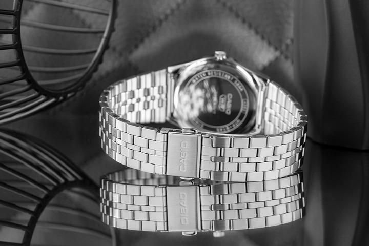 Produktbild Casio MTP-B145D-7BVDF Herrenuhr + BOX (Analoguhr, 43 mm)