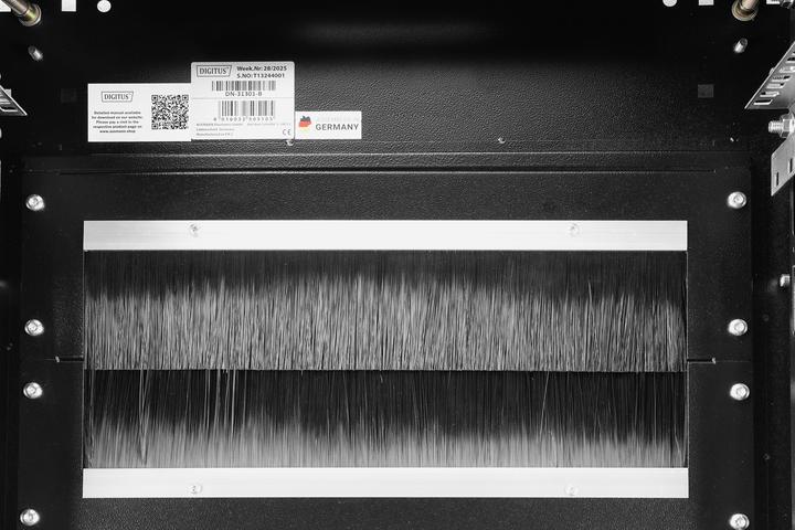 Actual product image Digitus 26HE Serverschrank, Unique Server-N 1342x600x1000 mm, Glas-Fronttür, sw (RAL 9005) (26 RU, 19 inch rack)
