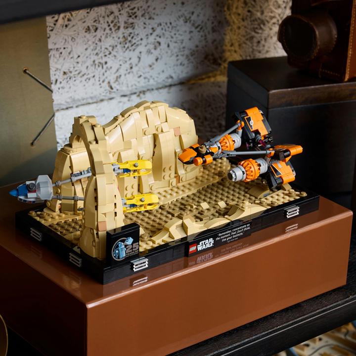 Produktbild LEGO Podrennen in Mos Espa – Diorama (75380, LEGO Star Wars)