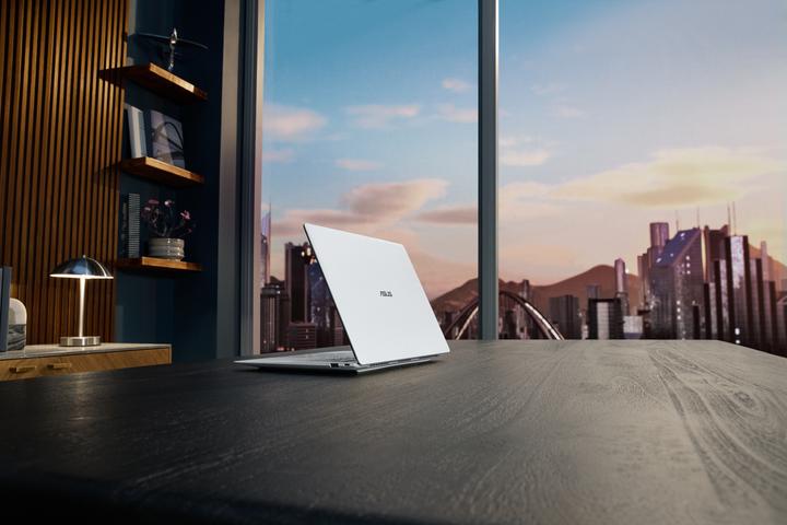 Produktbild ASUS B9406CAA-TH0579X Copilot+ PC (14", 1000 GB, 32 GB, Eng. Int.)